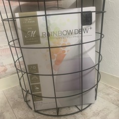 テーブルと加湿器の画像