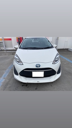 トヨタ　アクアS  白　2018年式　154,500km走行