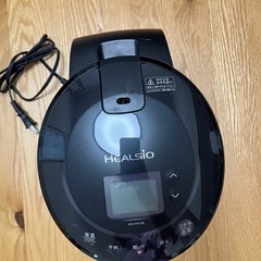 シャープ ヘルシオ ホットクック 電気調理鍋 無水鍋 1.0L 1~2人用 ホワイト KN-HW10G-W
の画像