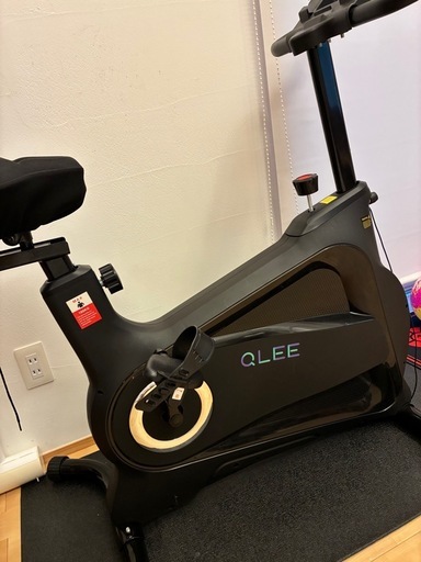QLEE 第7世代フィットネスバイク  スピンバイク エアロバイク 家庭用 極静音 室内自転車トレーニング