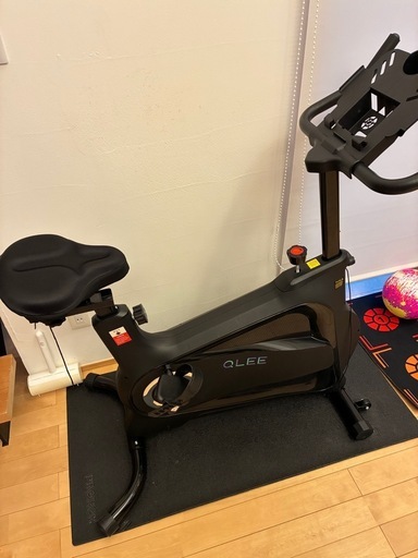 QLEE 第7世代フィットネスバイク  スピンバイク エアロバイク 家庭用 極静音 室内自転車トレーニング