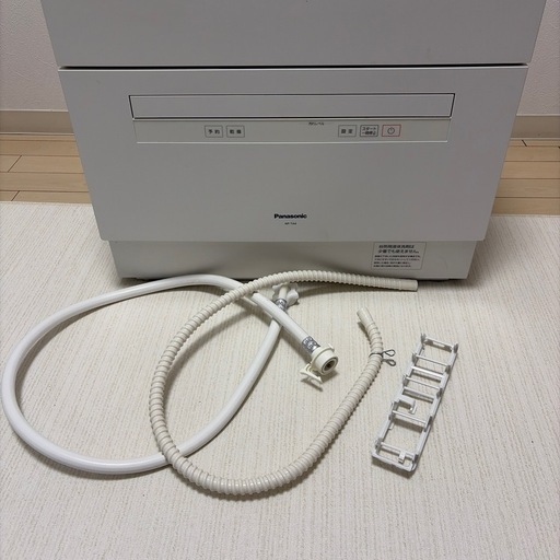 Panasonic  電気食器洗い乾燥機  NP-TA4-W【2023年製】