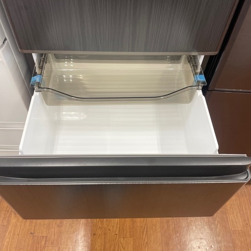 4ドア冷蔵庫 AQUA AQR-V46R 2025年製
