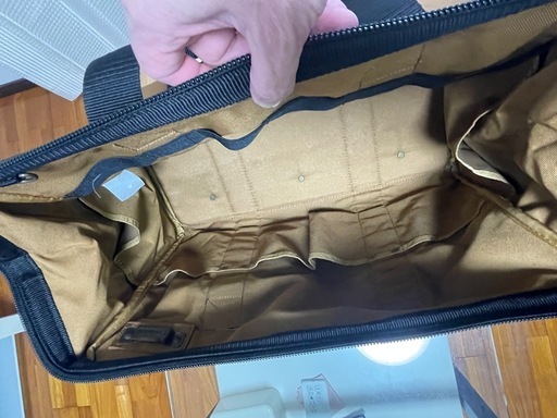 カーハートバッグ