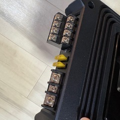 カースピーカーJBLパワーアンプセットの画像