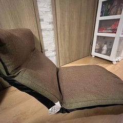 ニトリ ポケットコイル座椅子ルルの画像