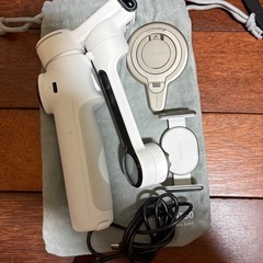 Insta360 Flow 2 Pro スマホ用ジンバル ＋ 磁気スマートフォンマウント付きの画像