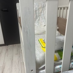 ベビーベッド　　の画像