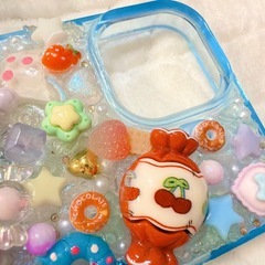 【一点物】メルヘンスイーツデコ iPhone13、14、15ケースの画像