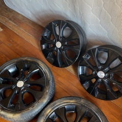 15インチホイールとタイアの画像