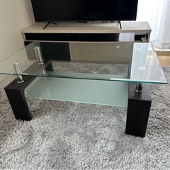 ガラステーブル商談中の画像