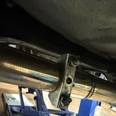 クラウン マークX マフラーの画像