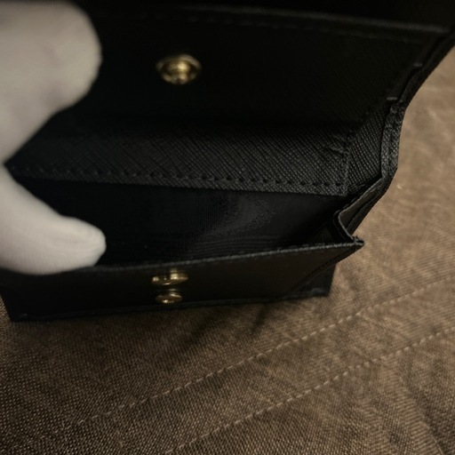 プラダ 二つ折り財布 財布 サフィアーノミニ財布