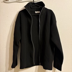 ほぼ新品！よくわからないメーカーのアウターの画像