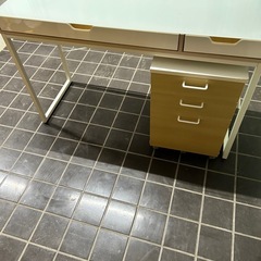 ニトリ　PCデスクワゴンセット　不具合なし　　の画像