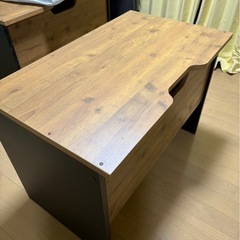 ワークデスクの画像