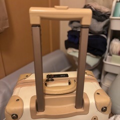 【訳あり】アイボリー×ソフトブラウン 旅行　キャリーケースの画像