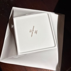 バレンチノ皿　22センチの画像