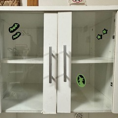 食器棚の画像