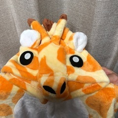 キリンの着ぐるみの画像