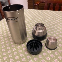 スタンレーのシェイカーの画像
