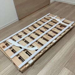 【2/13まで掲載】天然檜 すのこベッド シングル 四つ折り式の画像