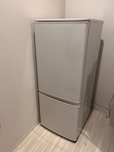 三菱　146L　MR-P15EG-W 2022年製　