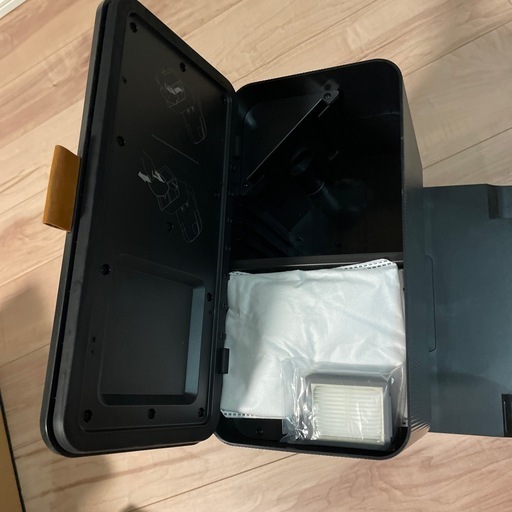 【箱付き】ロボット掃除機＋グリーンベース　Roomba   i5+