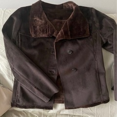 ブラウンジャケットの画像