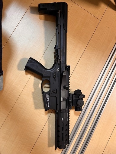 ARP556  1.0 11.1v 電動ガン　サバゲー　エアガン