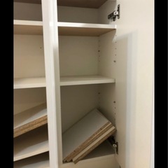 カウンター下収納の画像