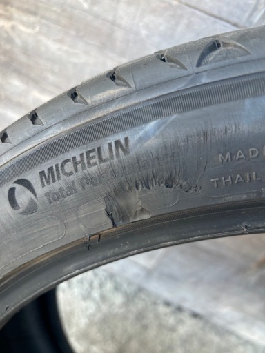 クラウンスポーツタイヤ 225/45R21 1本