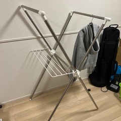 物干しラックの画像