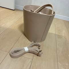 筒形バッグ
の画像