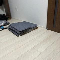 フロアタイルの画像