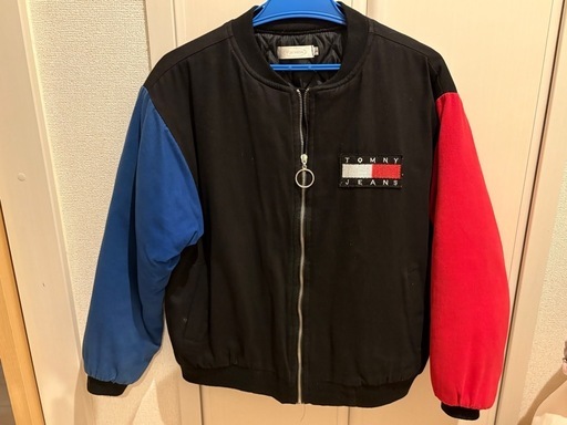 トミーヒルフィガー ジャンパー