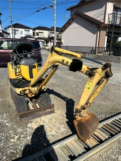 ユンボ　KOMATSU    PC09-1