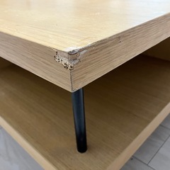 【使用感あり】90㎝×90㎝リビングテーブルの画像