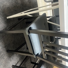 ダイニングテーブル×イスの画像