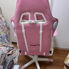 ゲーミングチェアの画像