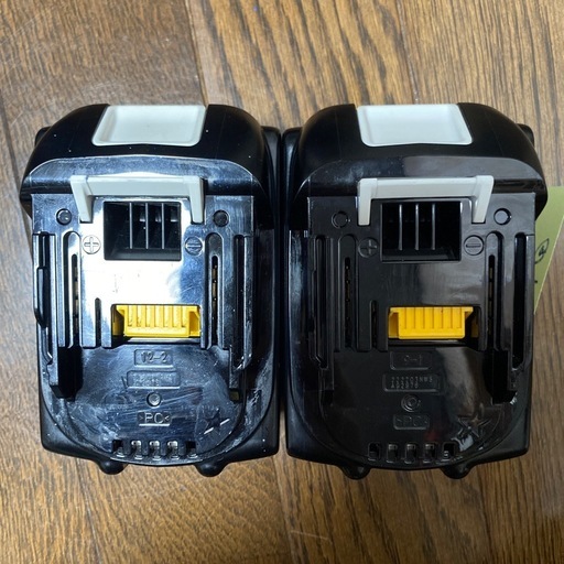 D-1　チェッカー表示有り　充電回数19回31回　マキタ 18V バッテリー　BL1860B 2個セット