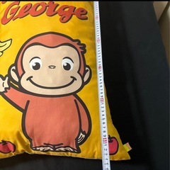 おさるのジョージ　　抱き枕の画像