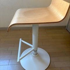 カウンターチェア2脚セットの画像