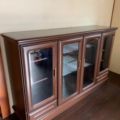 リビングボード　サイドボード　キャビネット　カップボード　食器棚　ディスプレイボード　きれいな状態 ローボードの画像
