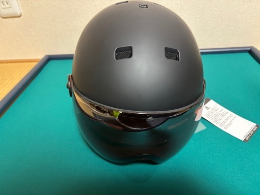 新品ヘルメットゴーグル付き