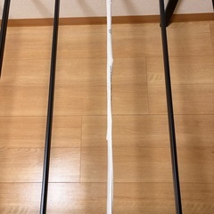 ZINUS ベッドフレームの画像