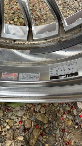 ウェッズ　114.3 5穴　20インチ　9.5j　245／35R20
