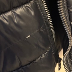 GUESS メンズブラックダウンジャケット Mサイズの画像