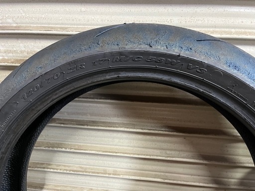 ピレリ スーパーコルサ V3 17インチ　前後セット