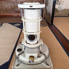 アラジンストーブの画像